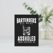 Carte Postale Blague de barman mélangeur d'alcool Barman (Debout devant)