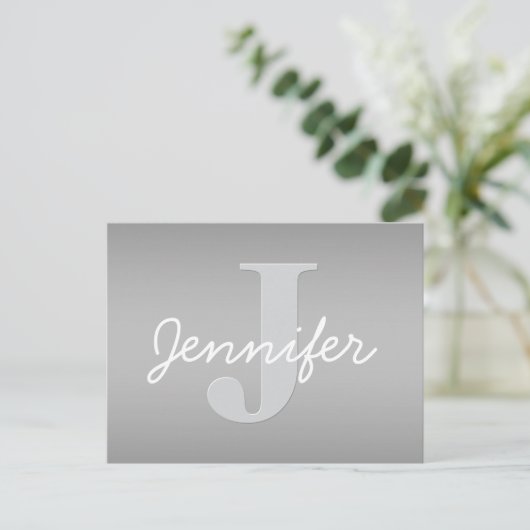 Carte Postale Blanc Cursive & Monogramme Gris | Couleurs Modifia (Debout devant)