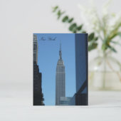 Carte Postale bleu de l'empire state (Debout devant)
