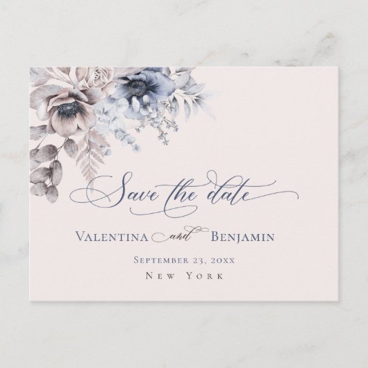 Carte Postale Bleu Dusty beige floral élégant Enregistrer la dat (Devant)