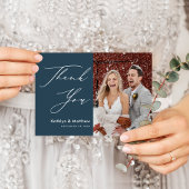 Carte Postale Bleu Dusty Élégant Script Mariage simple Merci