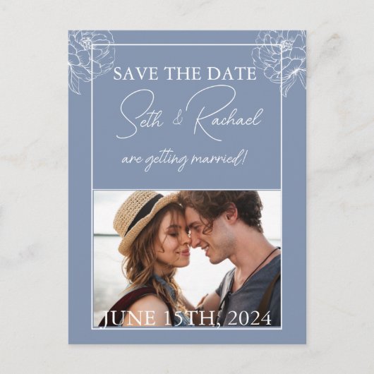 Carte Postale Bleu poussiéreux avec design floral blanc (Devant)