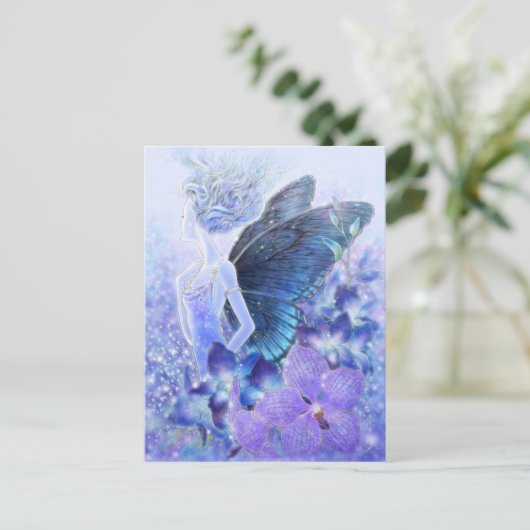 Carte postale bleue (Debout devant)