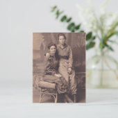 Carte Postale Bloomers (Debout devant)