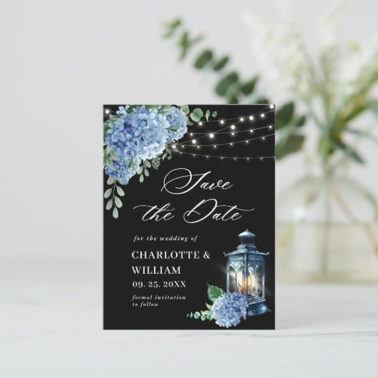 Carte Postale Blue Hydrangea Lantern Noir Mariage Enregistrer la (Debout devant)