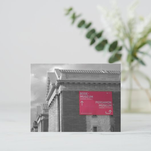 Carte Postale Bode musée et Pergamon musée (Debout devant)