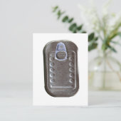 Carte Postale boite à sardines (Debout devant)