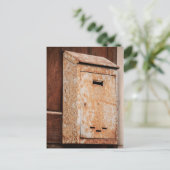 Carte Postale Boîte aux lettres rouillé à l'extérieur (Debout devant)