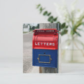 Carte Postale Boîte aux lettres vintage (Debout devant)