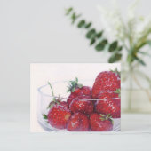 Carte Postale Bol de fraises (Debout devant)