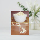 Carte Postale Bol de pop-corn (Debout devant)
