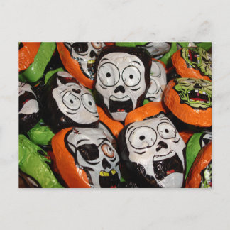 Carte Postale Bonbons en feuille de métal Crânes et zombies