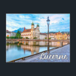 Carte Postale Bonjour De Lucerne, Suisse<br><div class="desc">Cette carte postale voyage présente une photo de la belle ville européenne de Lucerne,  Suisse. N'hésitez pas à ajuster toutes les options disponibles comme vous le souhaitez.</div>