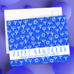 Carte Postale Bonne Hanoukka Star de David Menorah Blue CUSTOM<br><div class="desc">Customisez cette carte en ajoutant votre propre texte sur l'arrière - plan mignon. Cliquez sur "personnaliser" ci-dessus pour modifier le texte, et "modifier à l'aide de l'outil de conception" pour modifier la police, les couleurs et la disposition. Ajoutez également votre propre texte à l'arrière. Consultez ma boutique pour plus de...</div>