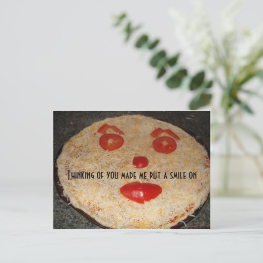 Carte Postale Bonne pizza ! (Debout devant)