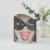 Carte Postale Bonne tête de mannequin (Debout devant)