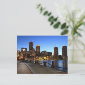 Carte Postale Boston Harbour et skyline. Boston est l'un des 6 (Debout devant)