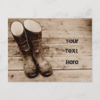 Bottes de caoutchouc sales sur le porche