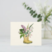 Carte Postale Bottes de jardin avec tulipe et fleurs Lilac (Debout devant)
