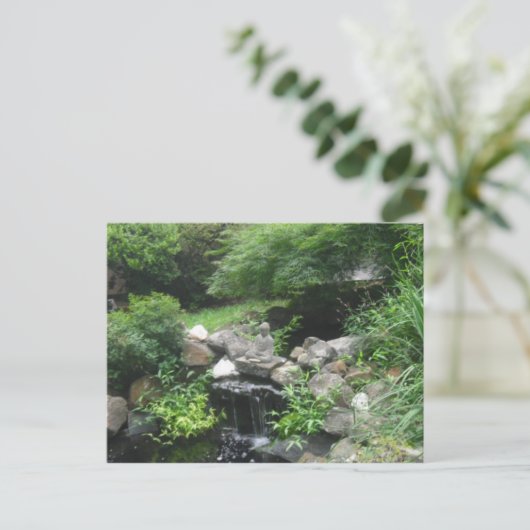 Carte postale Bouddha Waterfall (Debout devant)