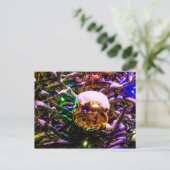 Carte Postale Boule de décoration de Noël jaune (Debout devant)
