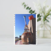 Carte Postale Boule de viande géante (Debout devant)