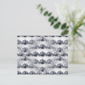 Carte Postale boule disco (Debout devant)