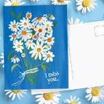 Carte Postale Bouquet Daisy Gouache peinte à la main Miss You Sw<br><div class="desc">Customisez cette carte de marguerite peinte à la main avec votre propre texte à l'avant ou à l'arrière ! Ajoutez un nom si vous le souhaitez ou modifiez la police. Faites-moi savoir si vous voulez quelque chose de personnalisé, je peux créer les couleurs que vous préférez. Consultez mon magasin pour...</div>