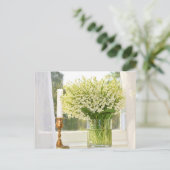 Carte Postale Bouquet de lys de fleurs printanières de la vallée (Debout devant)