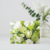 Carte Postale Bouquet from different white seasonal flower (Debout devant)