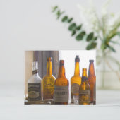 Carte Postale Bouteilles d'antiquités (Debout devant)
