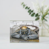 Carte postale Bratislava (Debout devant)