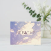 Carte Postale Breathe Postcard (Debout devant)