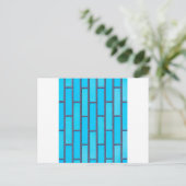 Carte Postale brique bleue (Debout devant)