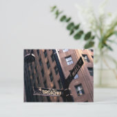 Carte Postale Broadway/Wallstreet (Debout devant)