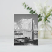 Carte Postale Brooklyn Bridge noir et blanc (Debout devant)