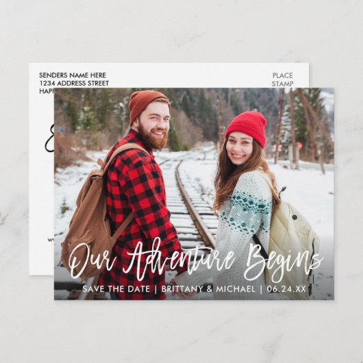 Carte Postale Brosse Script Enregistrer La Date Aventure Couple  (Devant / Derrière)