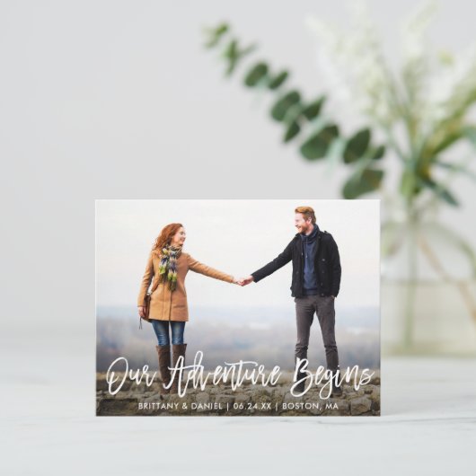 Carte Postale Brosse Script Enregistrer La Date Aventure Photo (Debout devant)
