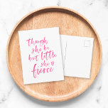 Carte Postale Brosse Script Petit Mais Fierce William Shakespear<br><div class="desc">Élégant script de brosse rose de la citation "bien qu'elle soit peu, elle est féroce" de A Midsummer Night's Dream de William Shakespeare contre un arrière - plan blanc. *Veuillez noter que le filigrane Zazzle qui apparaît dans l'aperçu du zoom n'apparaîtra PAS sur le produit imprimé final. © Bois de...</div>