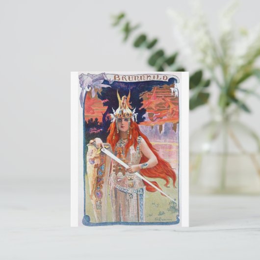 Carte Postale Brunhilde (Debout devant)