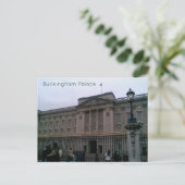 Carte postale Buckingham Palace (Debout devant)