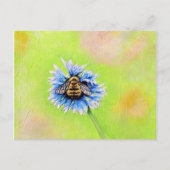 Carte Postale Bumble Bee sur une peinture à fleurs (Devant)