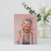 Carte Postale Burger Girl (Debout devant)