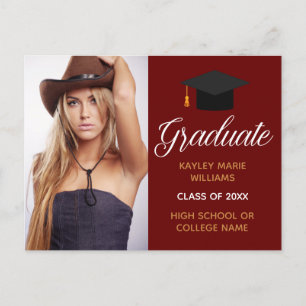 Carte Postale Burgundy Red Graduation Photo Chic 2023 Graduate