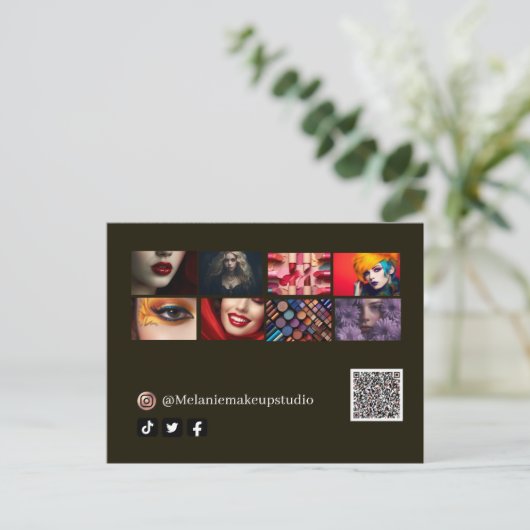 Carte Postale Business modern Maquillage studio &QR code (Debout devant)