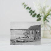 Carte Postale Cabane de pêcheur, 1900 (Debout devant)
