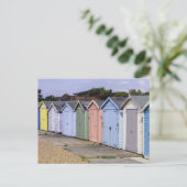 Carte Postale Cabanes de plage (Debout devant)