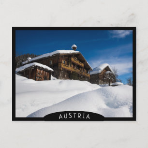 Carte Postale Cabines en bois traditionnelles dans la neige