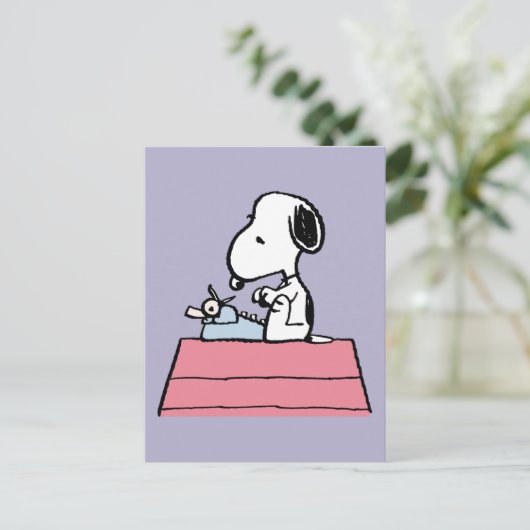 Carte Postale cacahuètes | Snoopy à la machine à écrire (Debout devant)