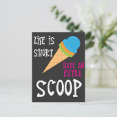 Carte Postale Cadeau De Crème De Glace - Avec Cône De Crème De G (Debout devant)